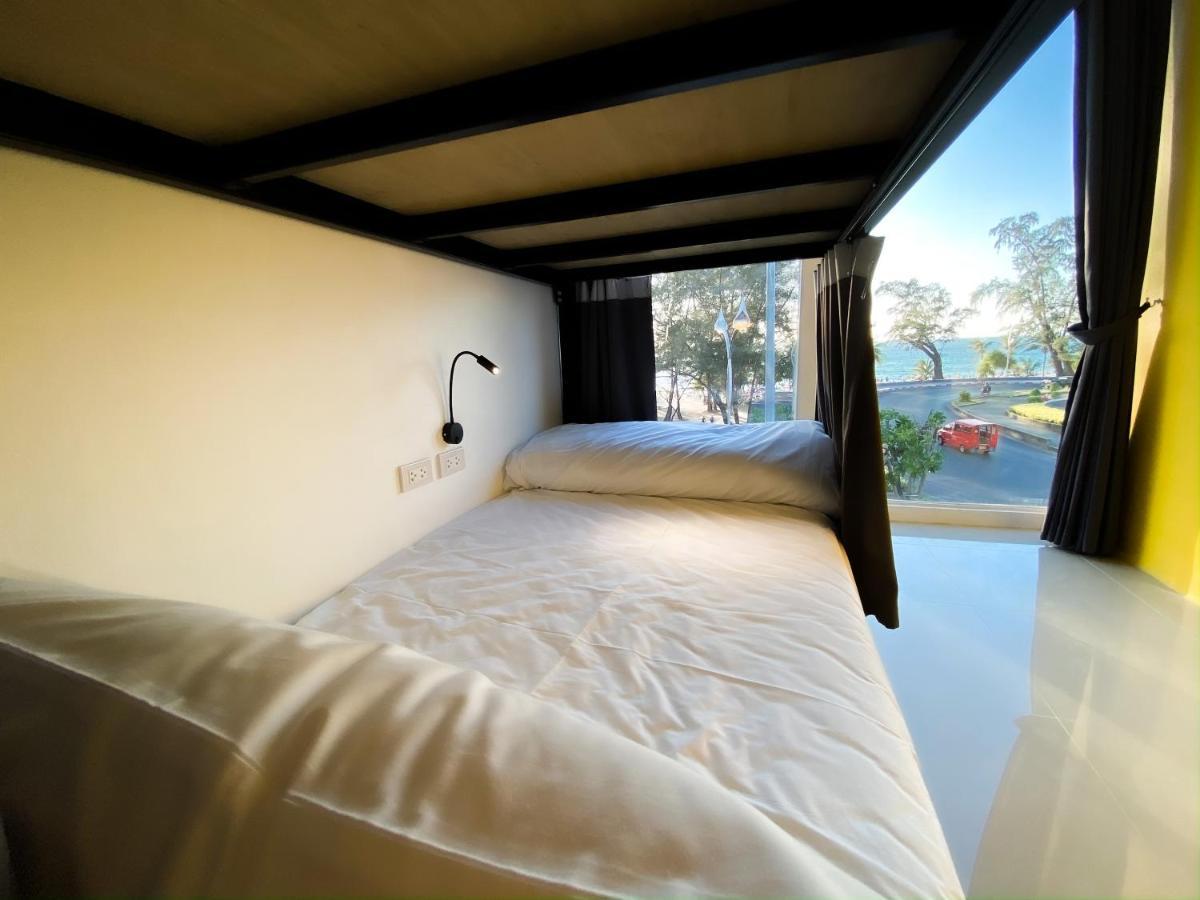 Fishtail Hostel Phuket Карон Экстерьер фото
